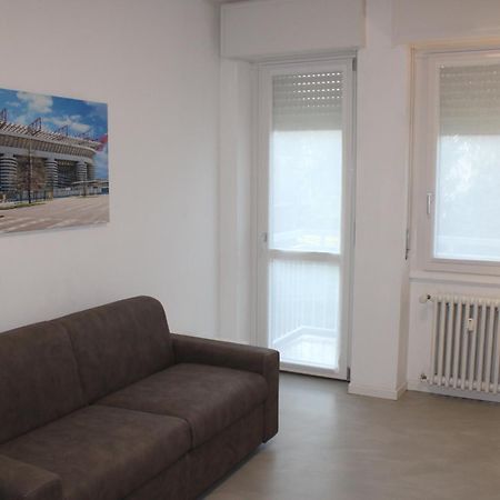 Вілла Travelounge Milano San Siro Екстер'єр фото